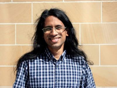 Dr Vivek Santayana