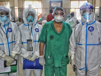 Image of COVID-19 doctors in Dhaka