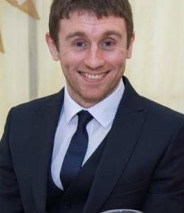 Dr Fraser McQueen