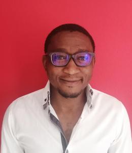 Dr Siphiwe Dube